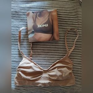 Skims Bra